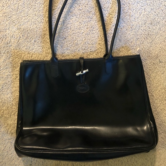 Longchamp Handbags - Longchamp Roseau Leather Vintage Shoulder Bag